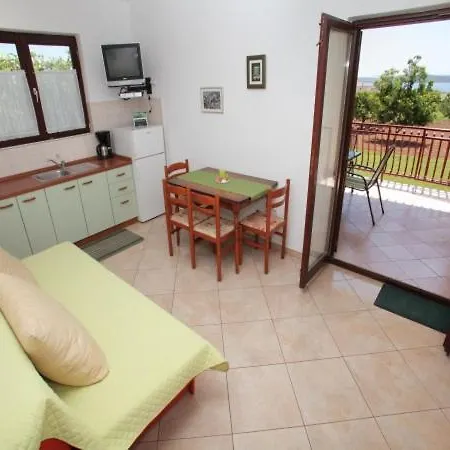 Apartment Lucija *